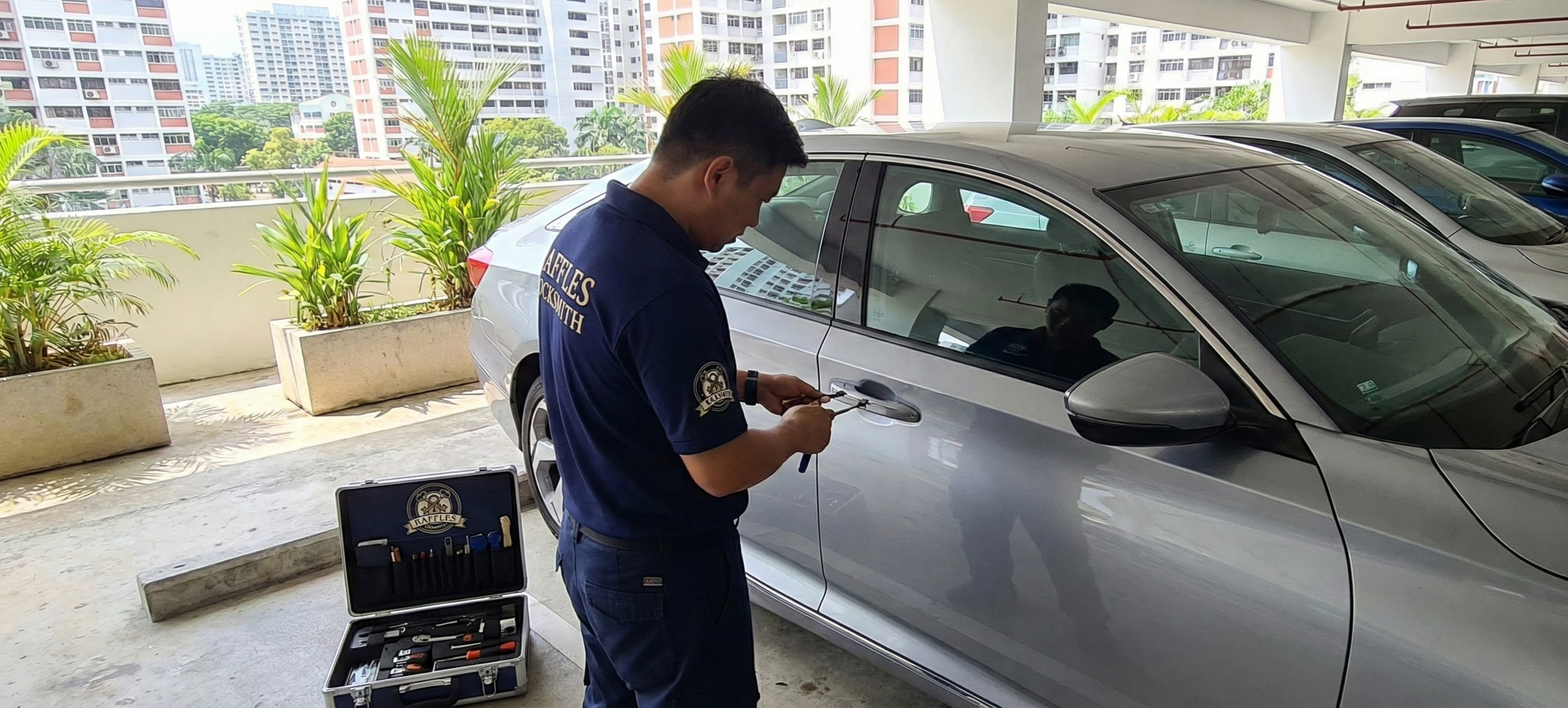 Automotive locksmith services in Singapore